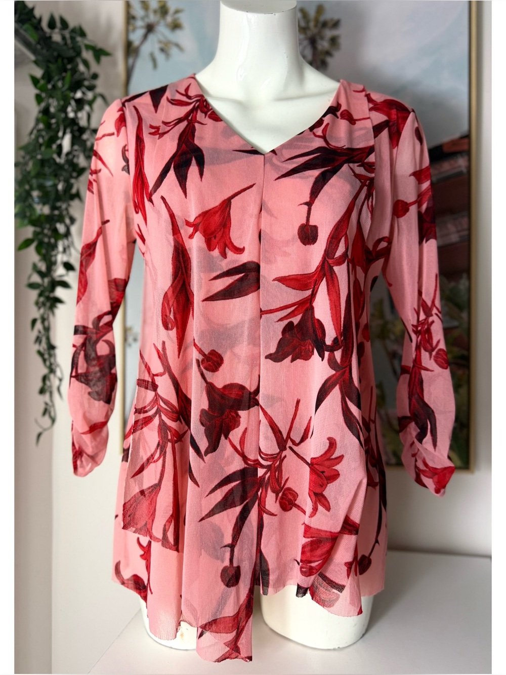 Alfani Pink Red Floral Print Mesh Sheer Blouse Top Size Medium V-Neck Flowy